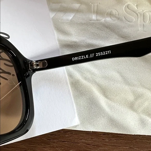 Le Specs Drizzle Black Light Brown  Mono Sunglasses - Picture 7 of 12